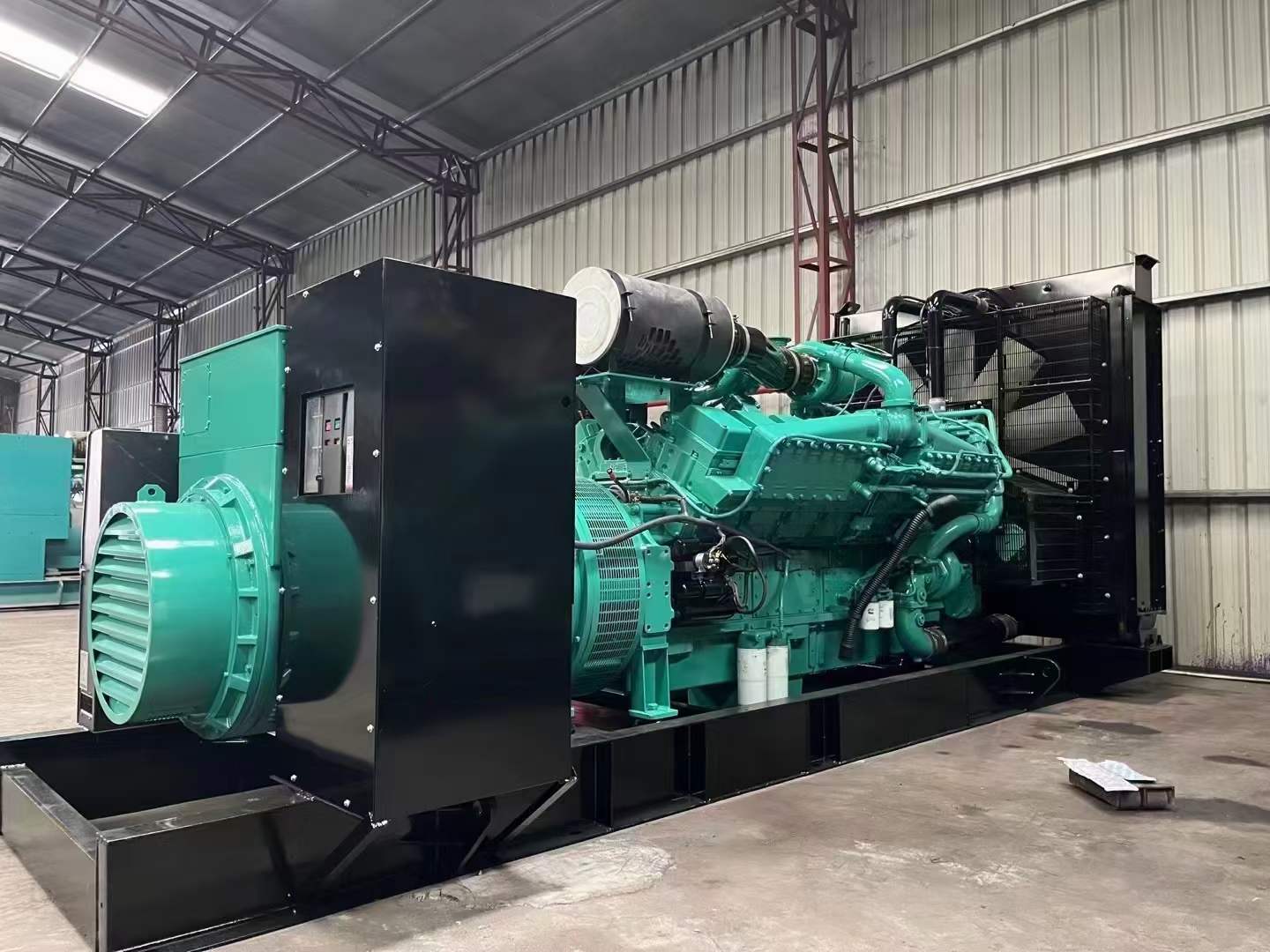 淄川如何降低 800kW 柴油发电机输出电流的波动？